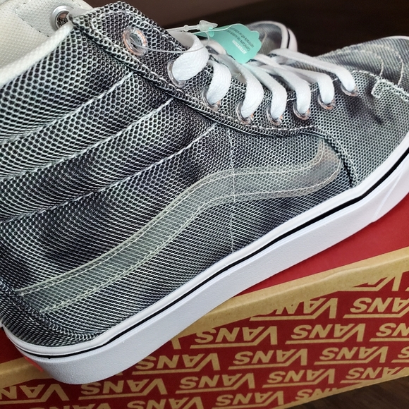 Vans Comfycush Sk8-Hi In Bloom Men Size 8, Women Size 9.5 - Picture 4 of 10